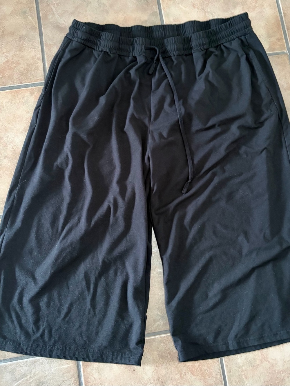 Black Drawstring Athletic Capris